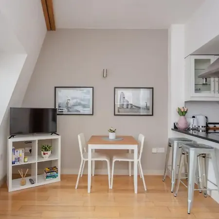 Stylish 1 Bedroom Apartment Near Northcote Road London Exterior photo