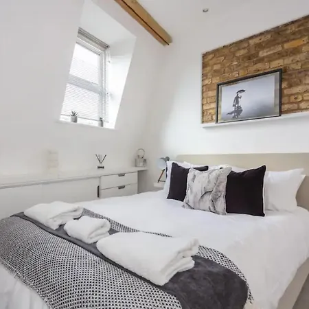 Stylish 1 Bedroom Apartment Near Northcote Road London Exterior photo
